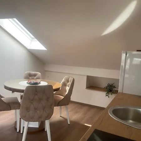 Maki Apartment *